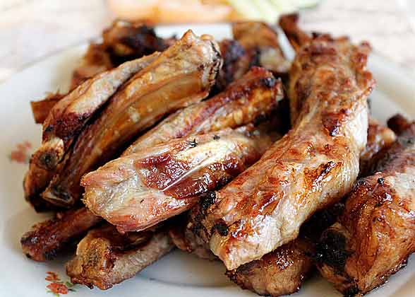 Finger-lickin' juicy barbecue pork ribs